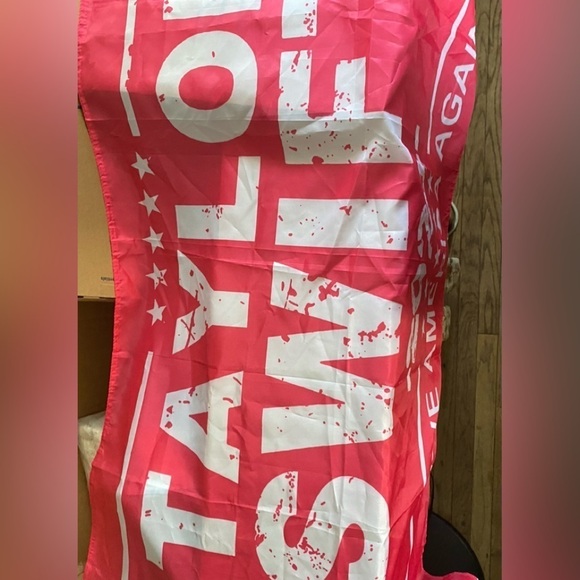 Taylor Swift Flag Banner 3 x 5 , Pink /White - Picture 4 of 5